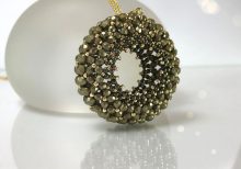 infinity lace pendant tutorial, Flat Chenille Stitch tutorial by Diána Balogh