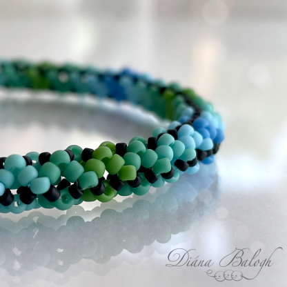 zigzag chenille bracelet beading tutorial, zigzag tubular chenille stitch pattern, seed bead tutorial and pattern