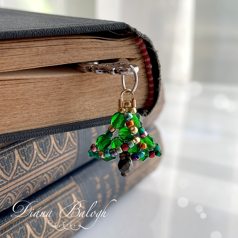 Christmas tree earrings, bookmark and pendant beading tutorial - Image 4